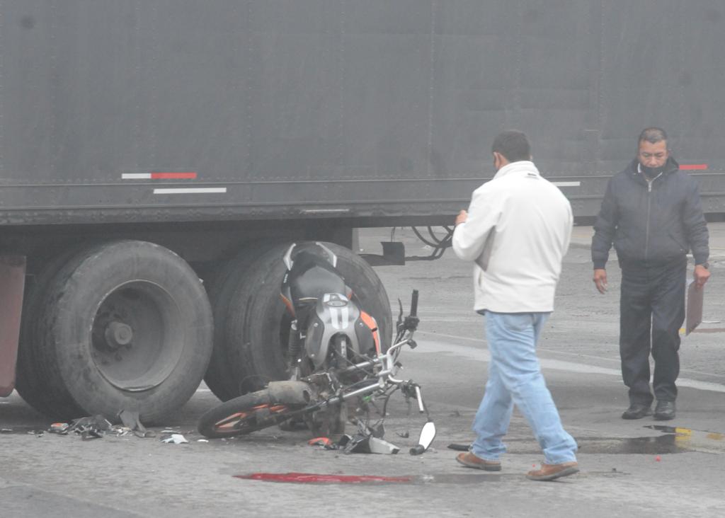 Muere motociclista sobre Alfredo del Mazo