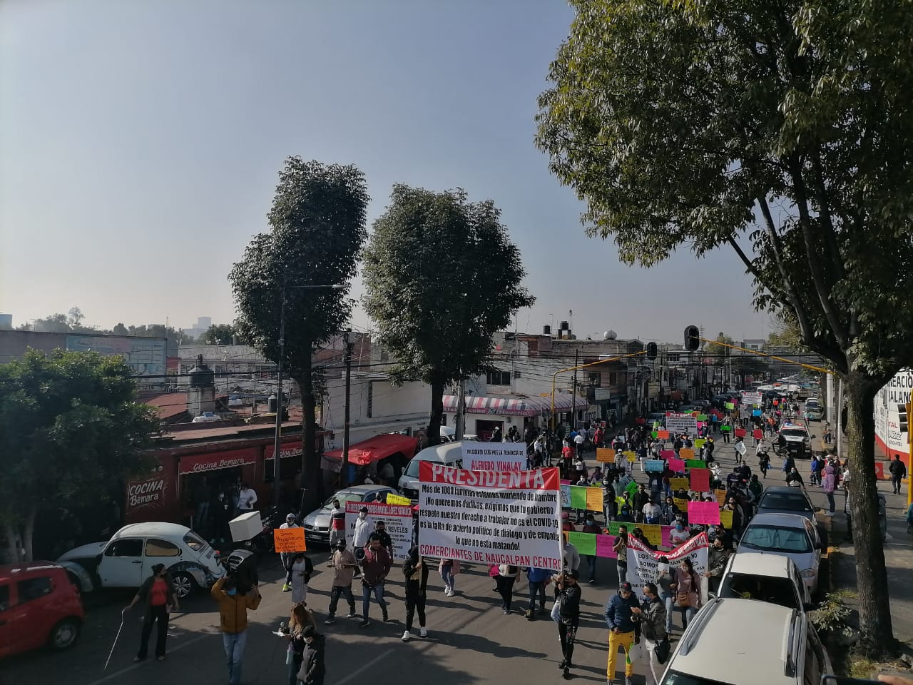 Comerciantes exigen apertura de negocios en Naucalpan