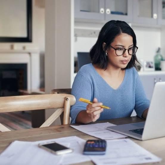 Home office llegó para quedarse; 50% de empresas continúan usándolo