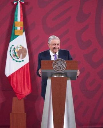 AMLO pide denunciar a funcionarios que hagan proselitismo