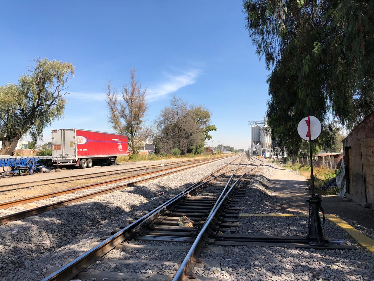 reciclan via del tren en Tultitlán