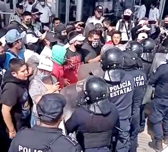 Policía impide toma de caseta en la México-Querétaro; hay 16 detenidos