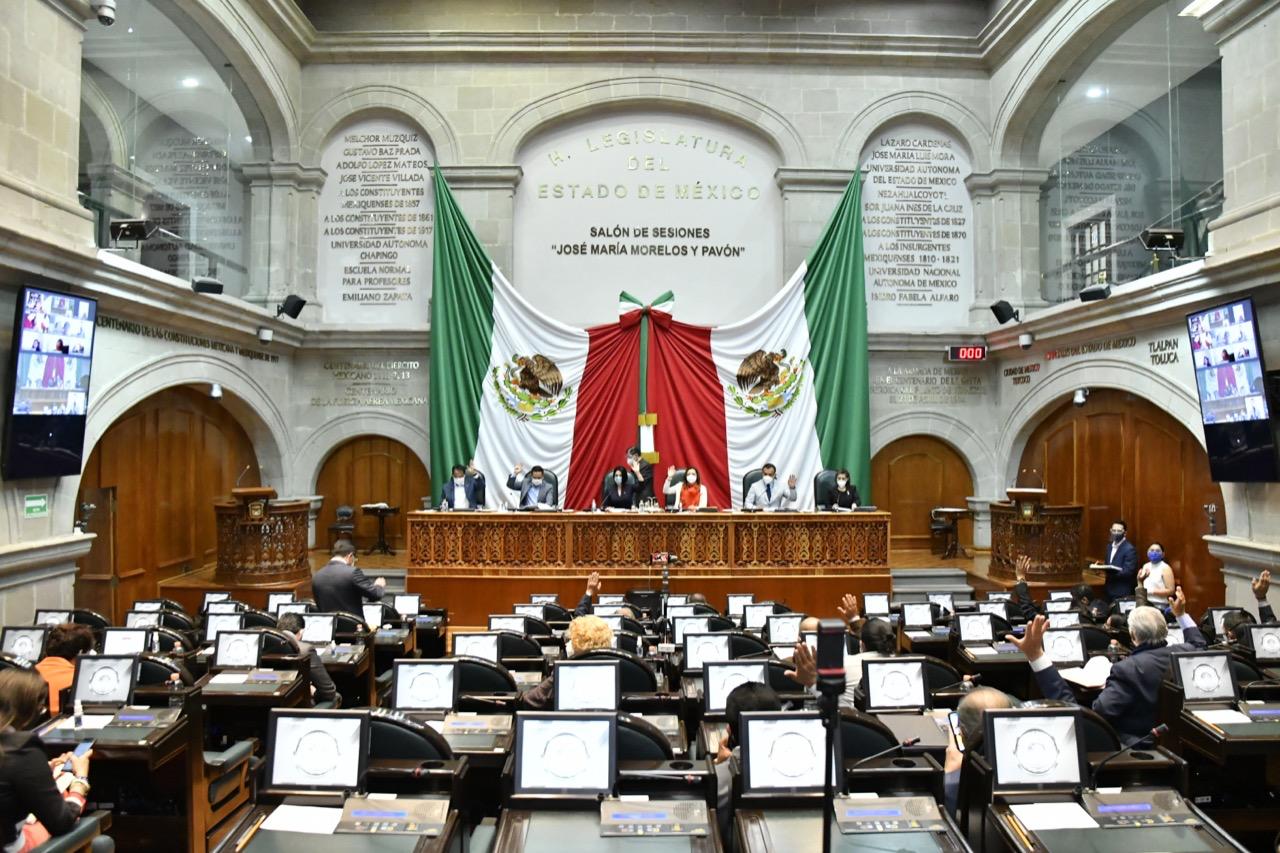 Cárcel y multas a quien venda bebidas alcohólicas a menores, piden diputados locales