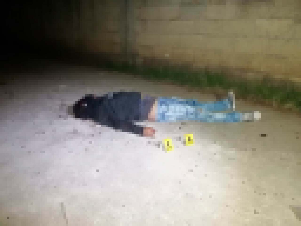 asesinado a puñaladas