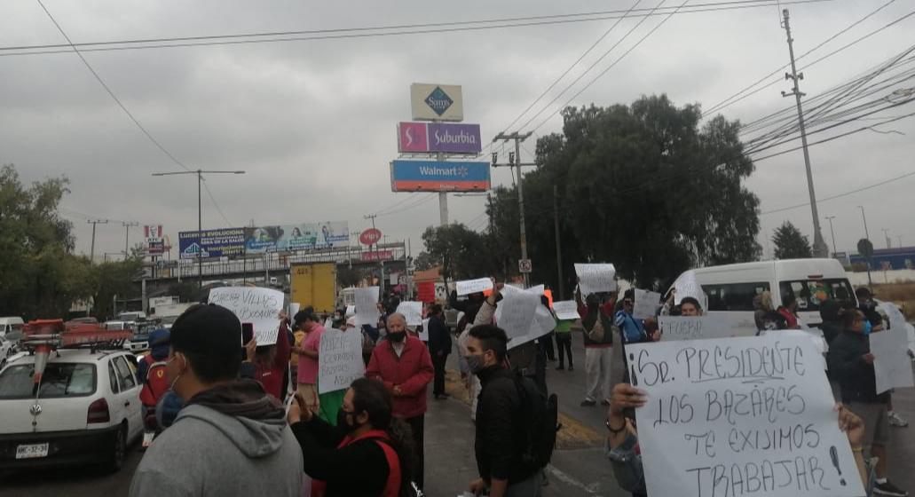 Video: Comerciantes protestan por cobros excesivos en Ixtapaluca