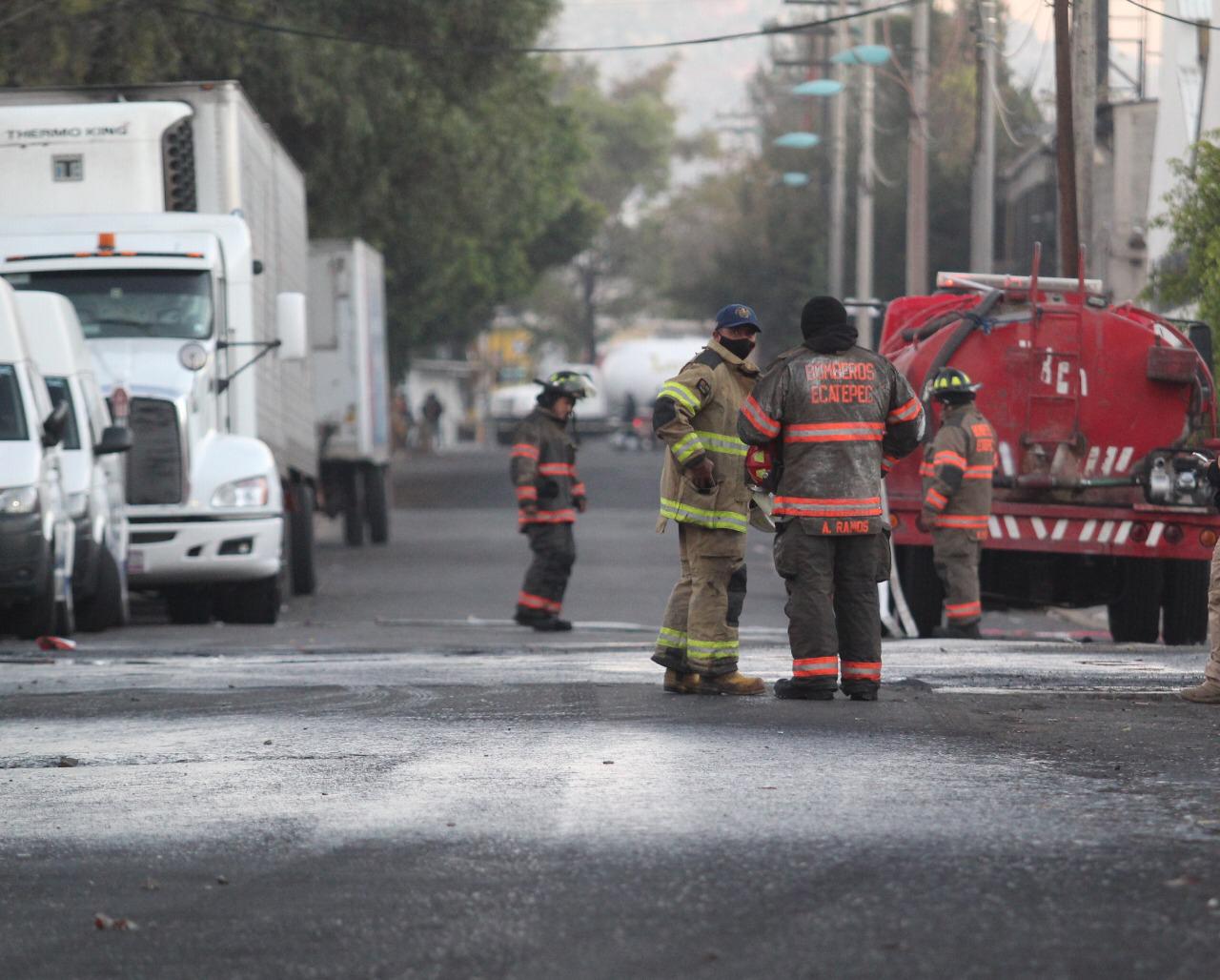 Video: Fuerte movilización por fuga de gas natural en zona industrial de Ecatepec