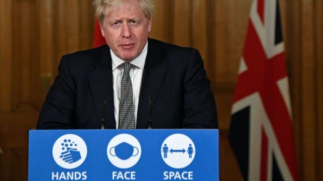 Boris Johnson anuncia confinamiento total de Inglaterra por nueva cepa de Covid