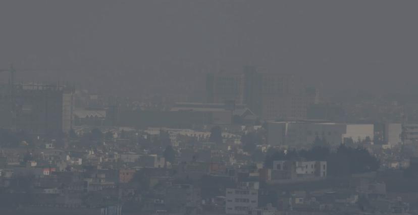 Primer día del año en contingencia ambiental