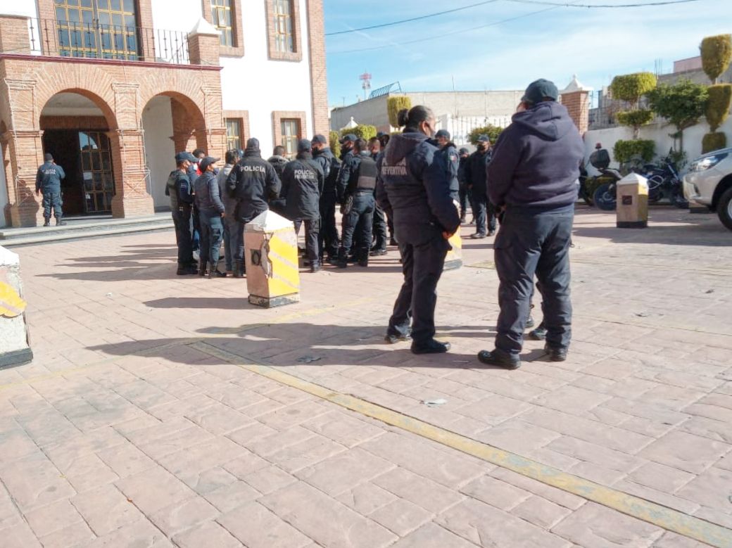 Enoja a policías de Chiconcuac, muerte de un compañero