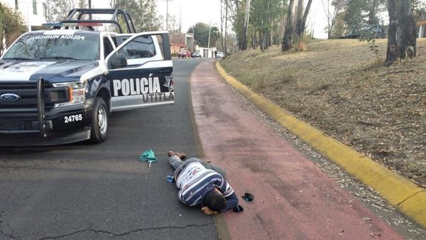 Robaron casa en Izcalli; uno resultó muerto, el otro detenido