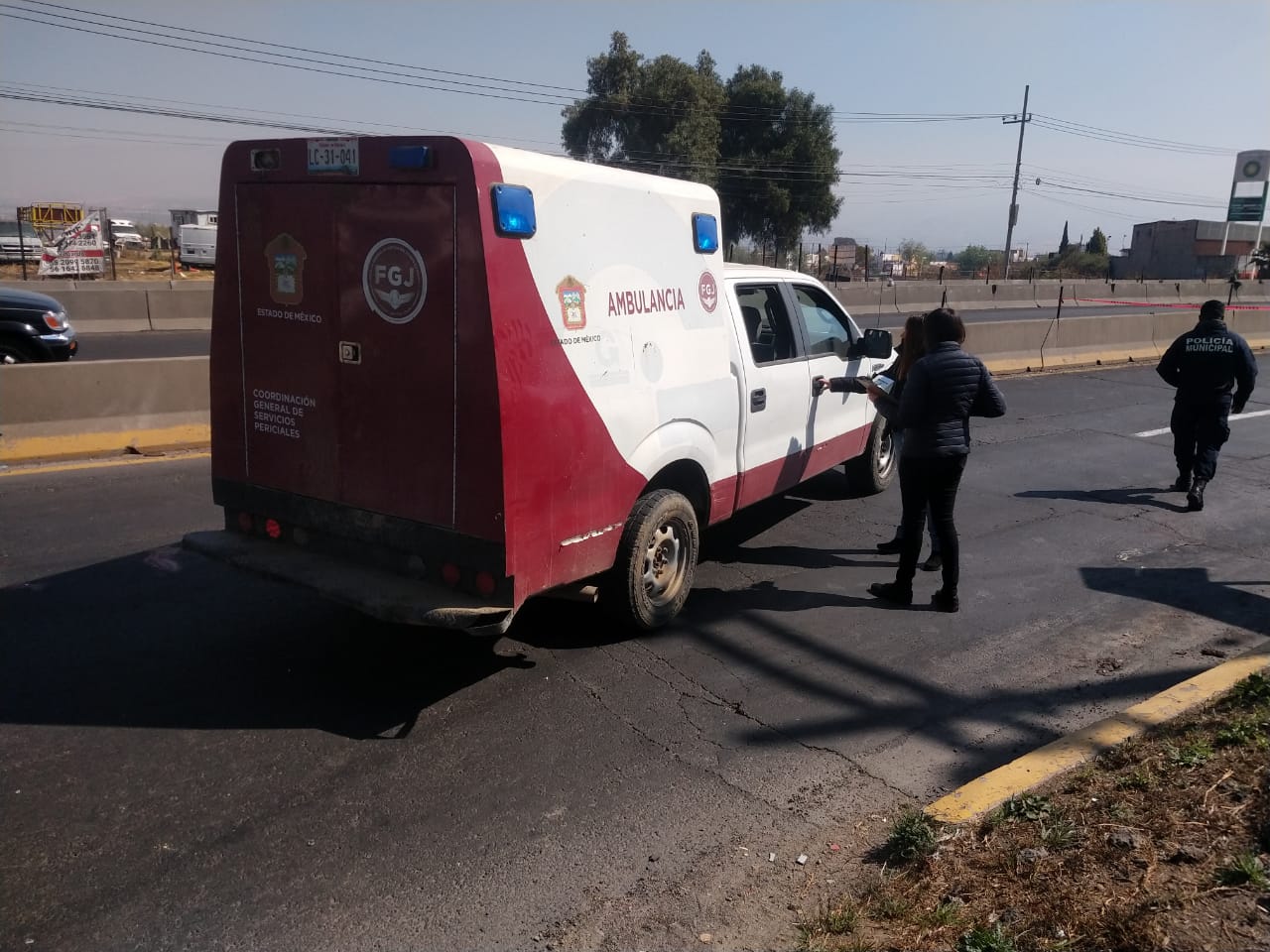 Motociclista arrolla a un ciclista y ambos mueren al oriente del Edomex