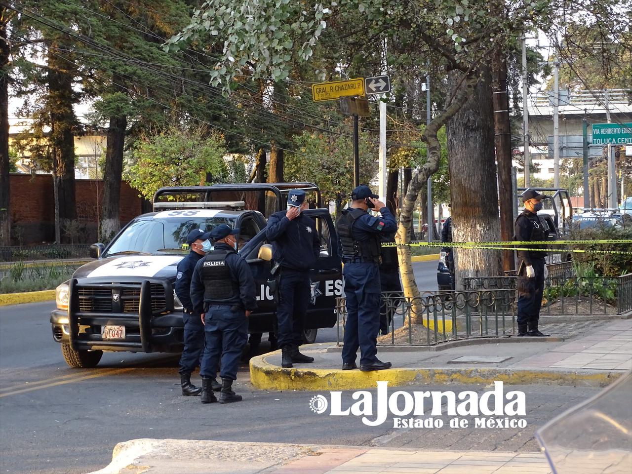 Indigente muere en Paseo Colón, en Toluca