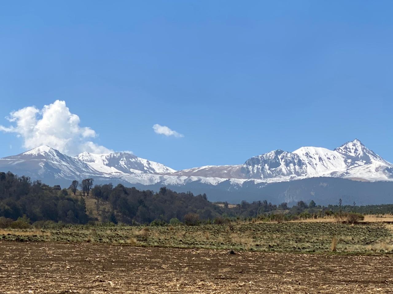 El Xinantécatl se pintó de blanco