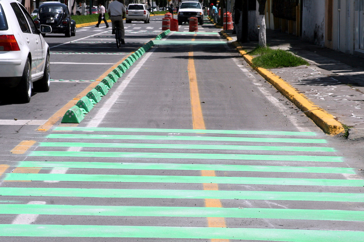 Ciclovía atenta contra 300 negocios