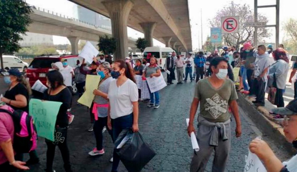 Bloquean el Periférico Norte en Naucalpan