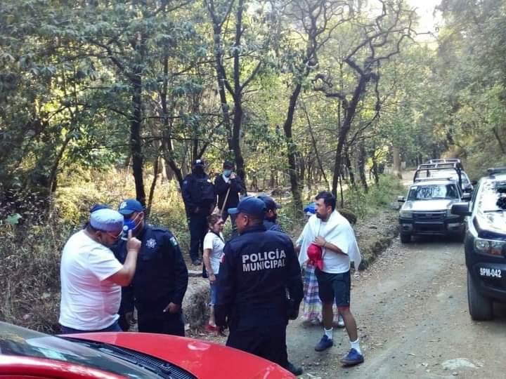 Detienen a sujetos en pleno ritual en zona boscosa de Tlalmanalco