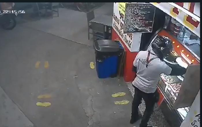 VIDEO | Captan robo a repartidor de comida rápida en Nezahualcóyotl