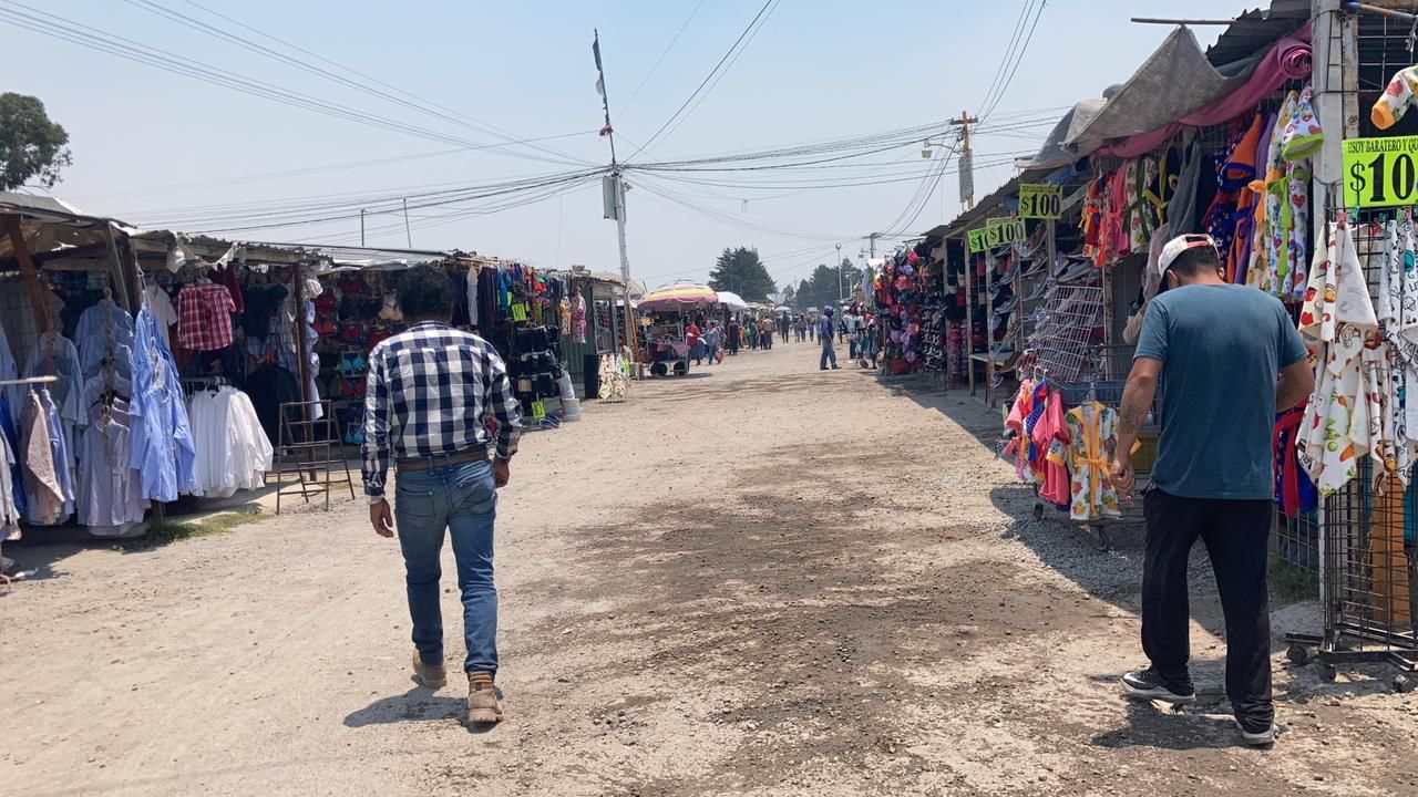 Niño resulta herido de bala tras trifulca en el mercado El Piojo, en Toluca