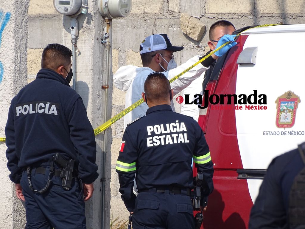 Asesinan a hombre y lo dejan en obra negra, en Toluca