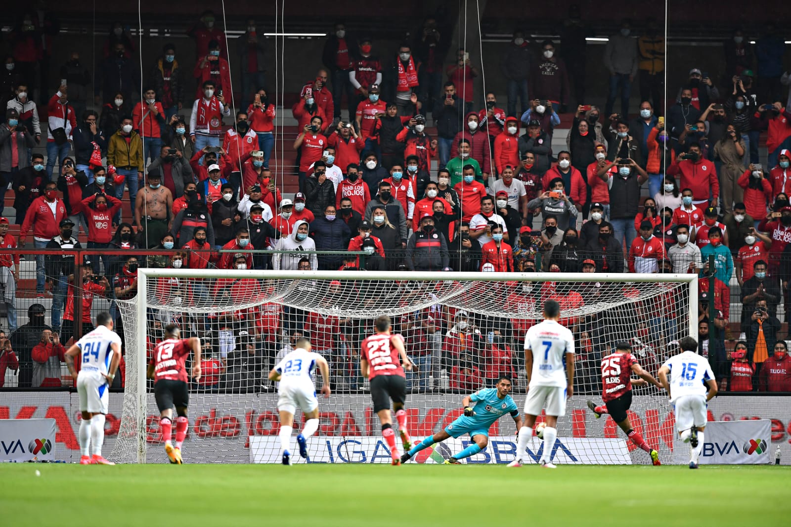 Diablos vs Cruz Azul