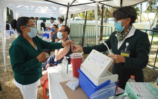 Vacunación contra Covid-19 a personas de 50 a 59 años da anhelo a mexiquenses