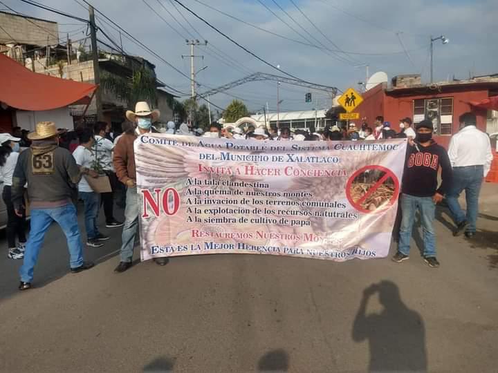 Video: Habitantes de Xalatlaco abarrotan marcha en demanda de protección a los bosques