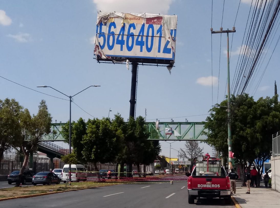 También se bloqueó el paso peatonal por la zona