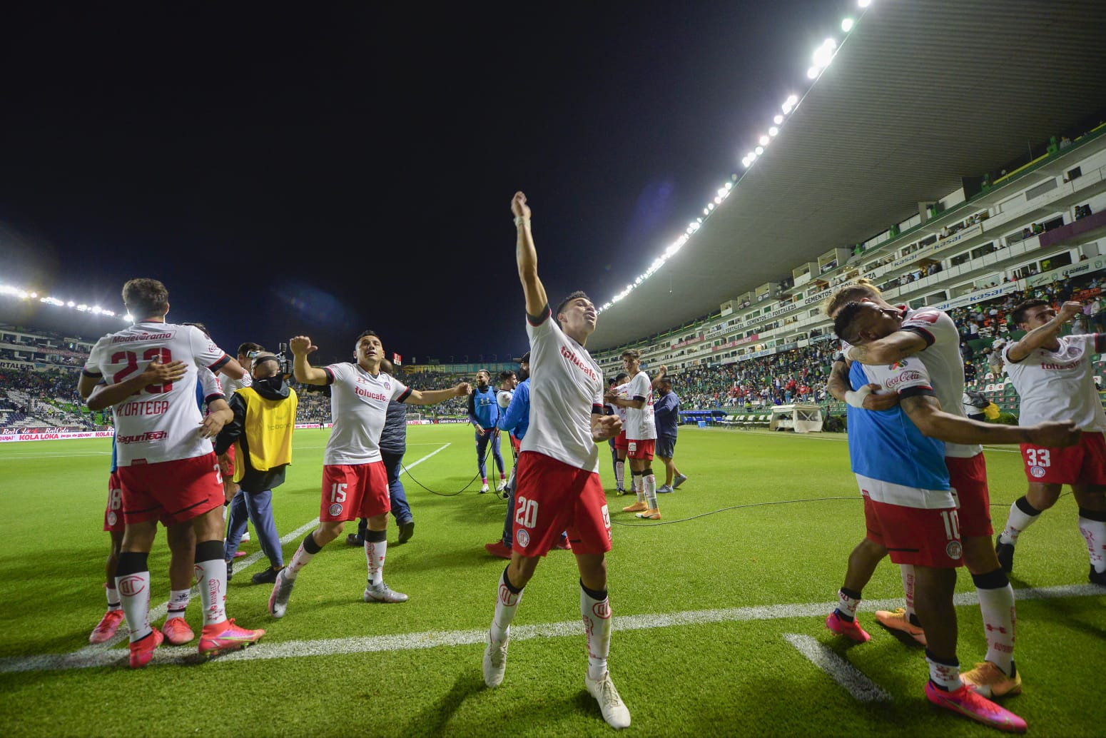 Toluca avanza a los Cuartos de Final, vence en penaltis al León