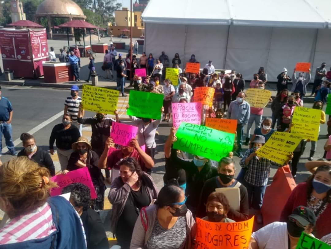 Vecinos de Tlalnepantla se manifiestan por falta de agua