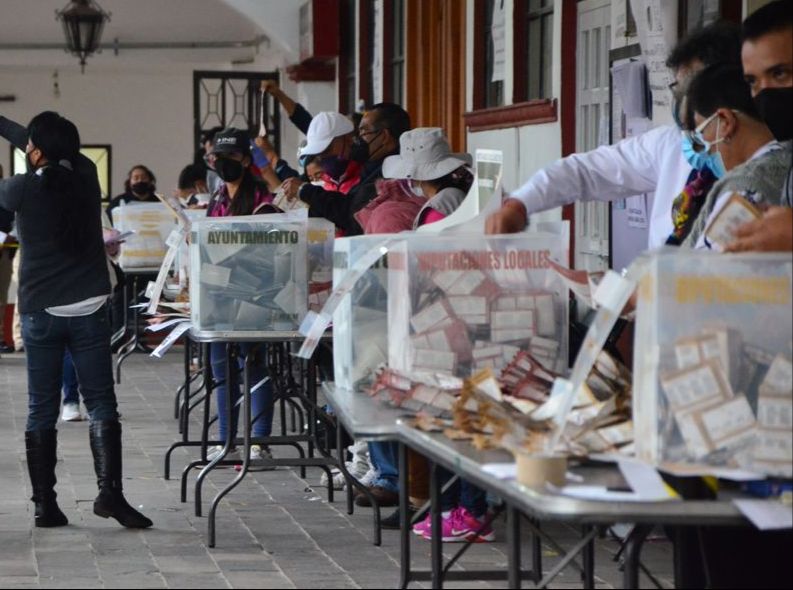 Exigen en seis municipios y 13 distritos locales, recuento de voto por voto