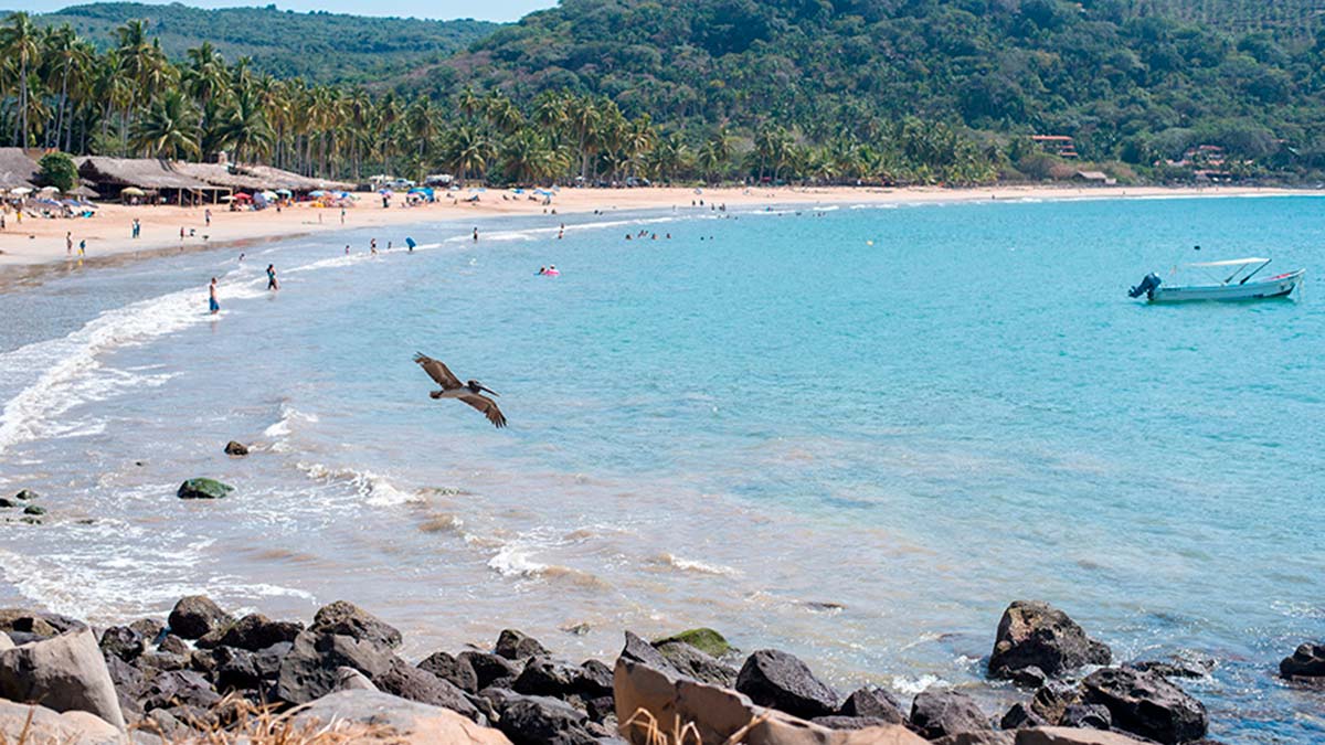 Listos los operativos de seguridad en playas mexicanas