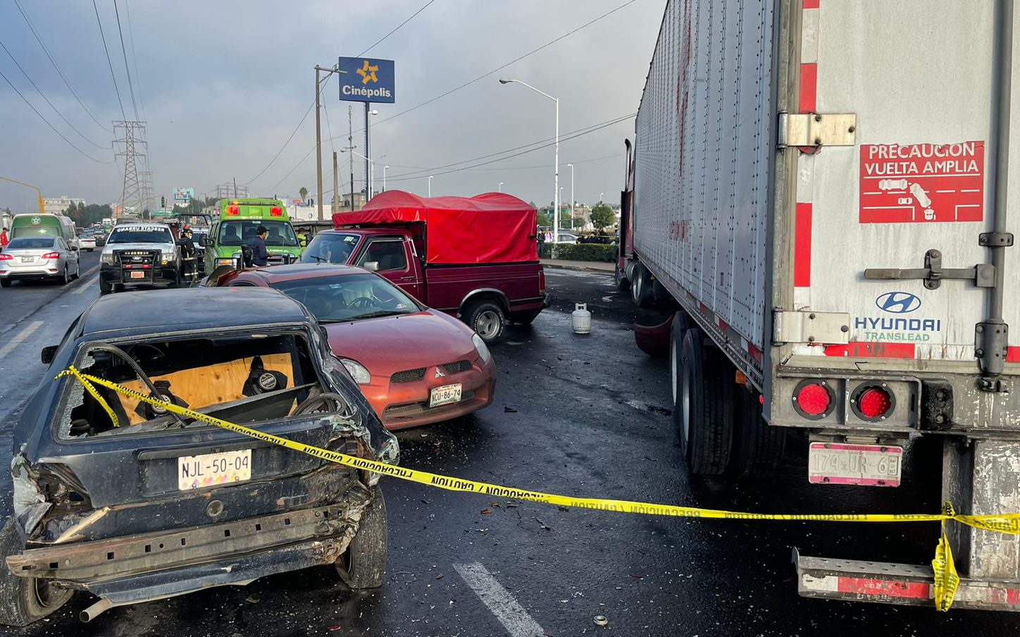 Video: Carambola fatal sobre la Texcoco-Lechería, deja una mujer sin vida y varios lesionados