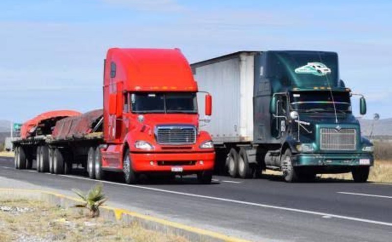 Amotac denuncia aumento de extorsiones a transportistas en carreteras mexiquenses