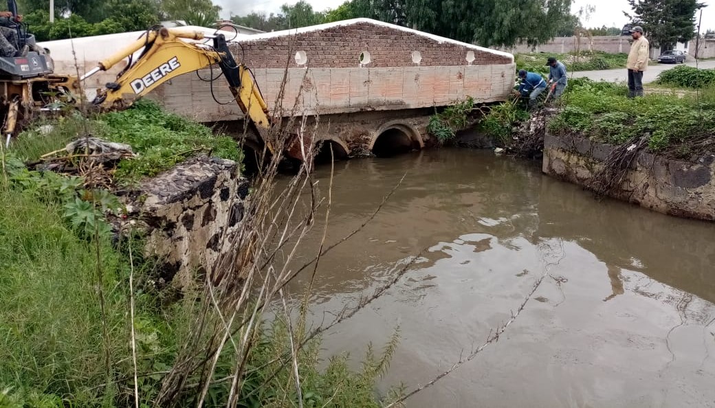 Carecen de conexión a colector fraccionamientos inundados en Zumpango