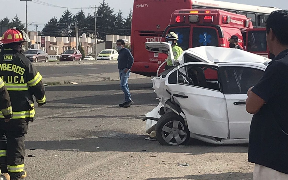 Tres niños lesionados tras accidente en la Toluca-Naucalpan