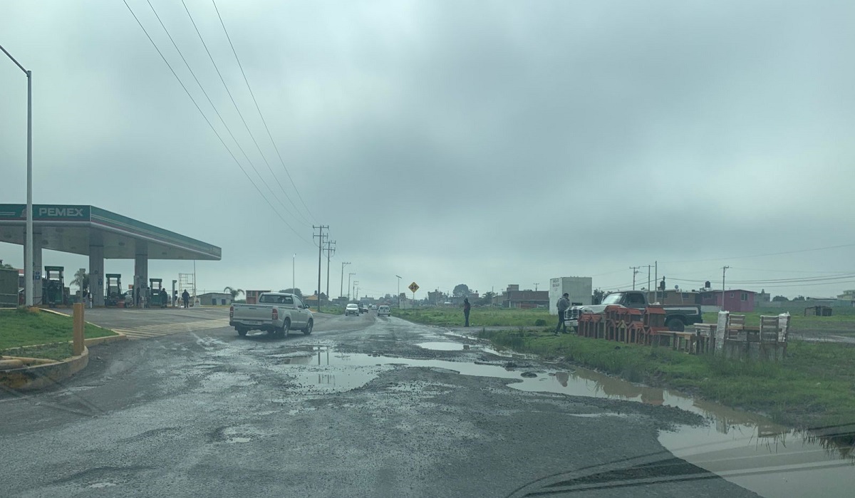 Piden reparación de baches en carretera libre a Ixtlahuaca