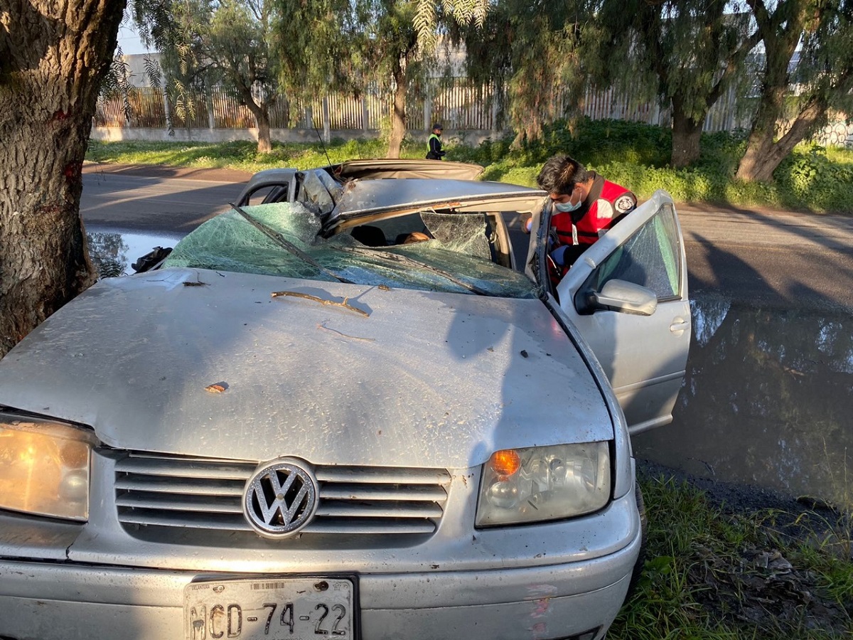 Mueren dos en accidentes carreteros del Edomex