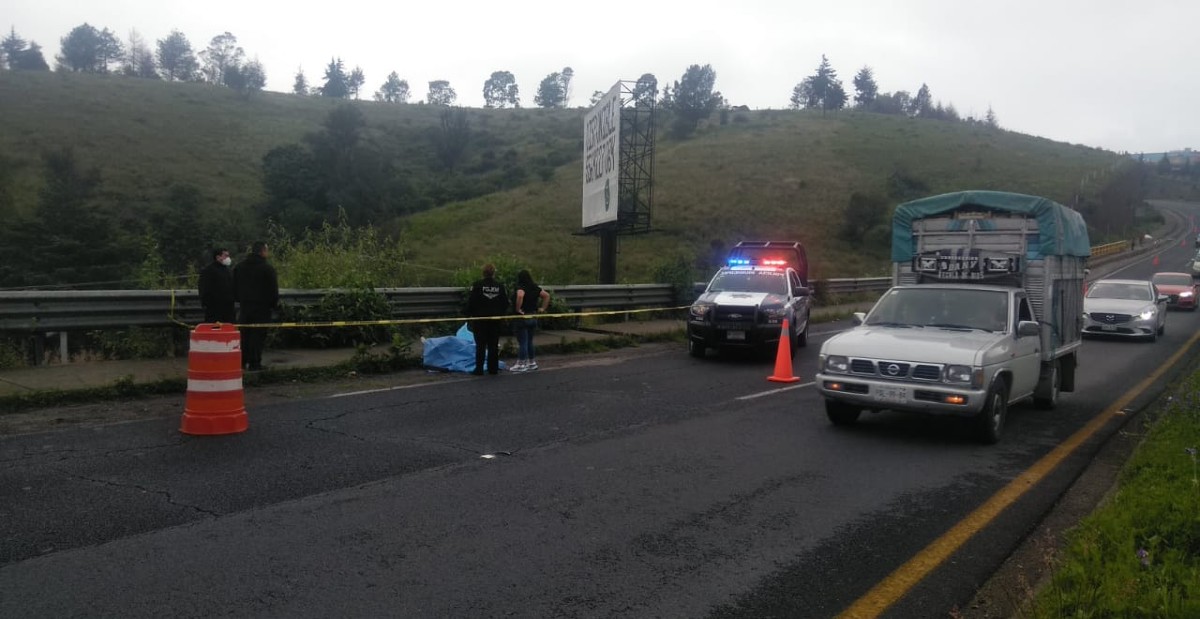 Hallan a una mujer sin vida en la carretera Chamapa- Lechería, Naucalpan