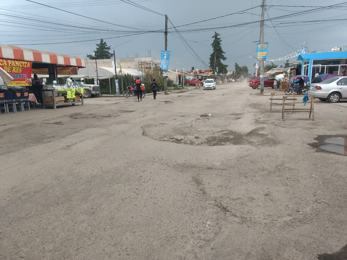 Exigen transportistas reparar carretera Toluca-Temoaya que está en pésimas condiciones