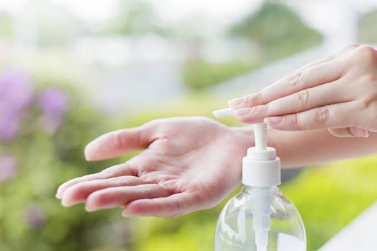 Bajan hasta un 35 por ciento ventas de gel antibacterial y desinfectantes