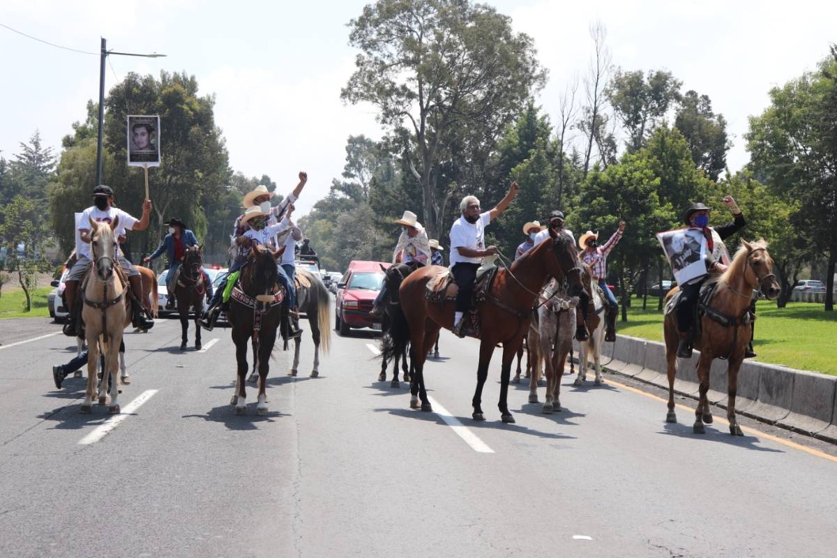 Con cabalgata exigen amnistía para los injustamente presos