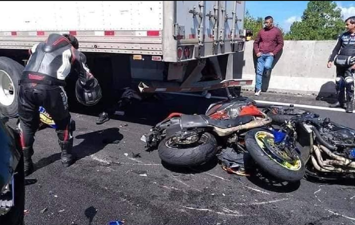 Tres mexiquenses entre los fallecidos del accidente de la México-Cuernavaca