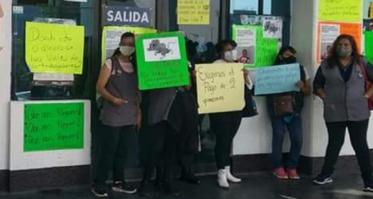 Protestan maestras de estancias infantiles de DIF Naucalpan por falta de pago