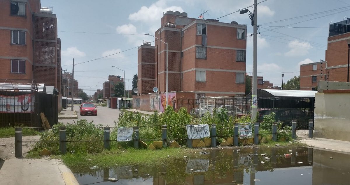 En la frontera de ambos municipios colocaron la barricada