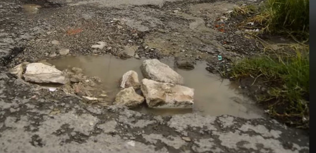 Calles de Nicolás Romero intransitables por baches