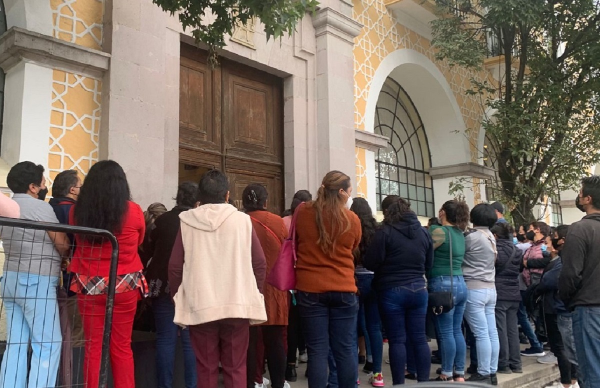 Pese a los casos de Covid siguen clases en línea