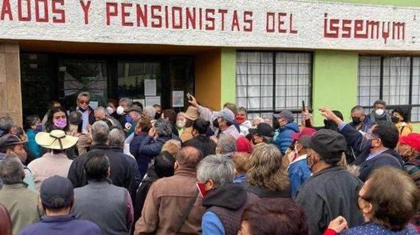 Pensionados y pensionistas