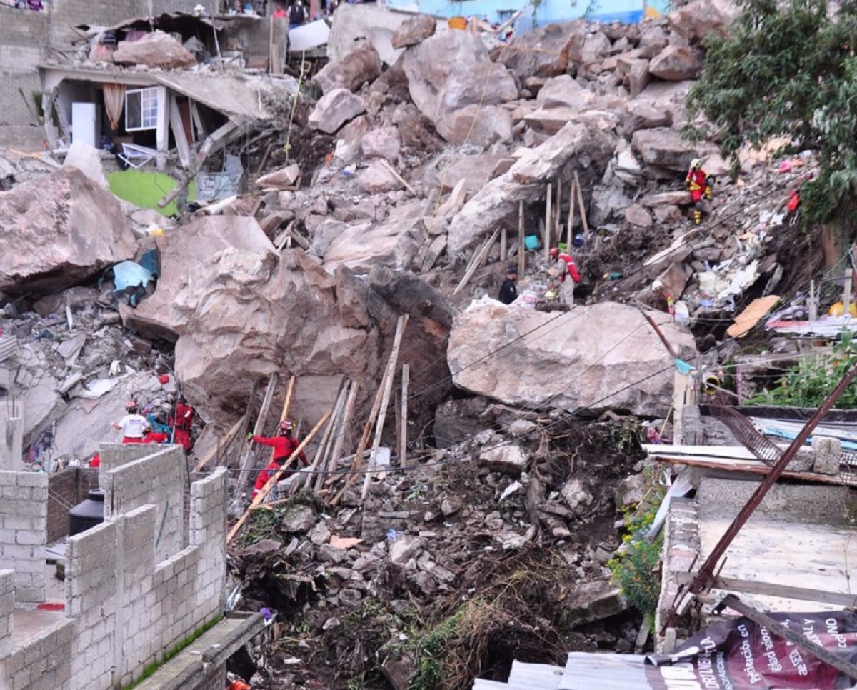 A petición de Tlalnepantla, se activa Declaratoria de Emergencia en el cerro del Chiquihuite