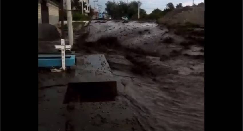 Realizan trabajos de limpieza tras desbordamiento del río Sanabria