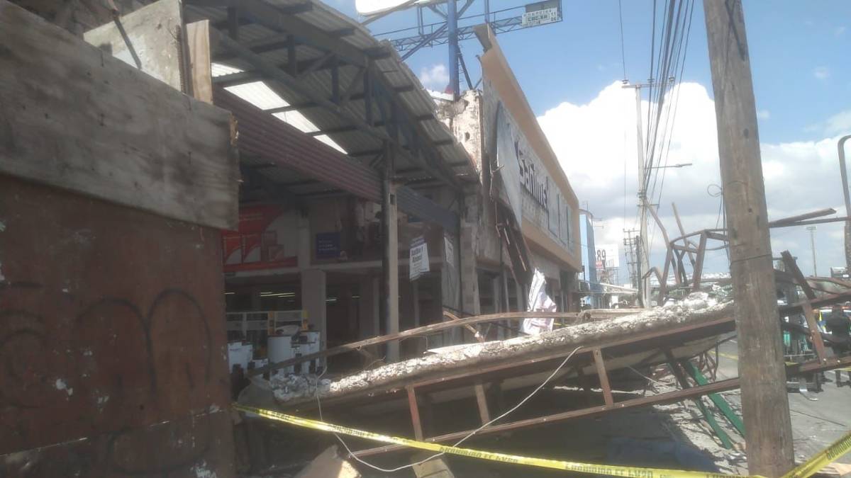 Video: Se desploma estructura en Ecatepec